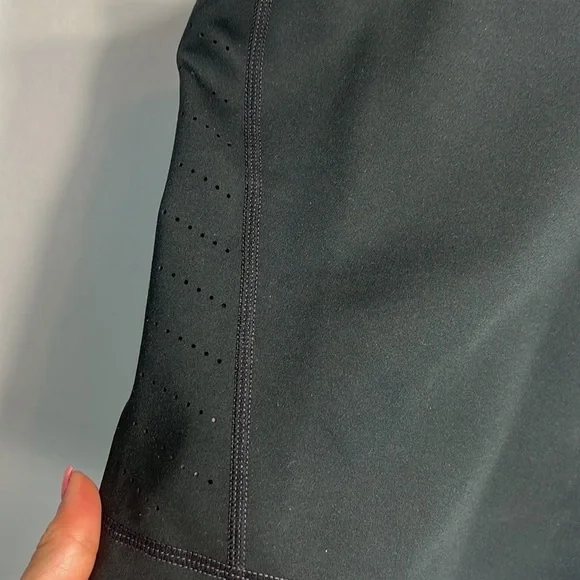 Title Nine Mad Dash Reversible Tank Top Black size S NWT - Picture 5 of 11